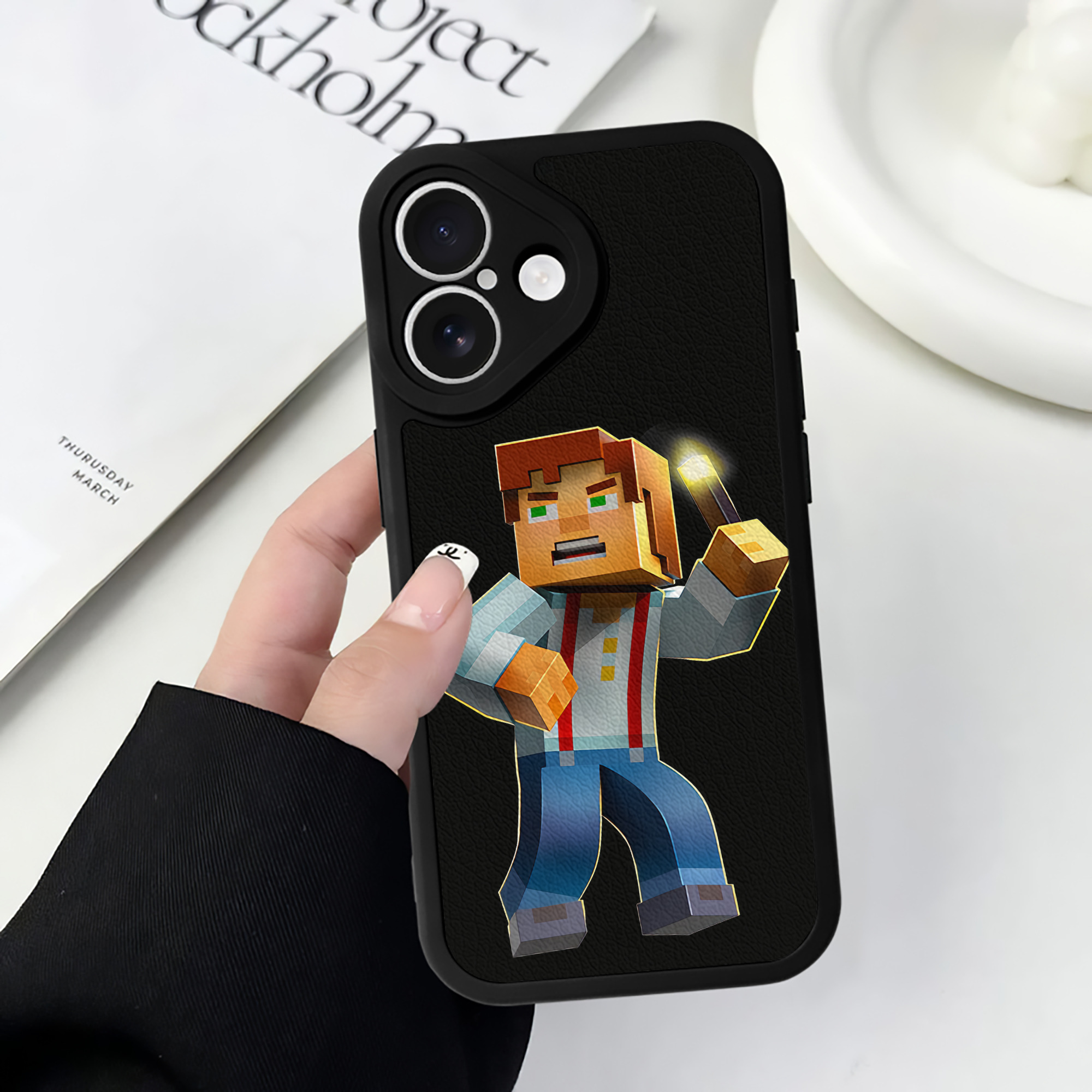 （画像用） マインクラフト ブロックの世界 Minecraft MC Block world 【iPhone 16シリーズ対応】シリコンスマホケース（レザー調） 材質：シリコン